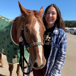 Meet your Posher, Abigail